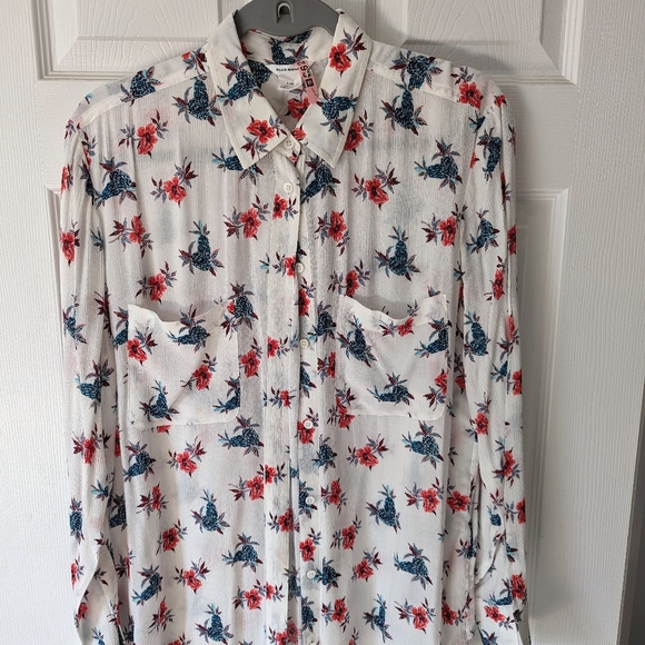 Club Monaco Button down shirt 💙🩷🍍 - Picture 4 of 6